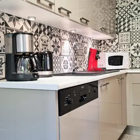 Inclus Avec Jardin Clos, Terrasse Privative, Proche Foret Et Randonnees, 1 Chambre, 1 Canape-lit - Fr-1-510-168