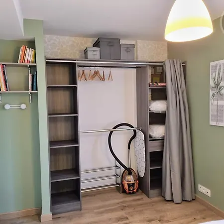 Inclus Avec Jardin Clos, Terrasse Privative, Proche Foret Et Randonnees, 1 Chambre, 1 Canape-lit - Fr-1-510-168