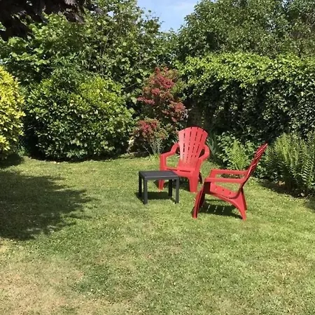 Inclus Avec Jardin Clos, Terrasse Privative, Proche Foret Et Randonnees, 1 Chambre, 1 Canape-lit - Fr-1-510-168 *